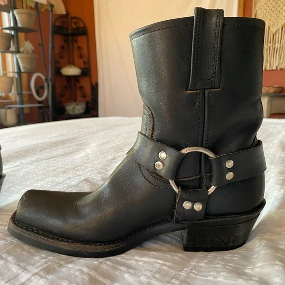 Frye 8R Harness Boots - Picture 9 of 16